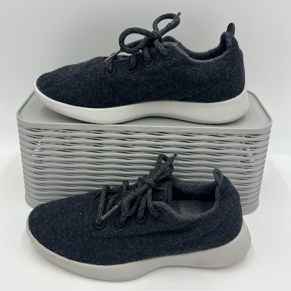 Allbirds Women’s Wool Runner Dark Grey Size 8